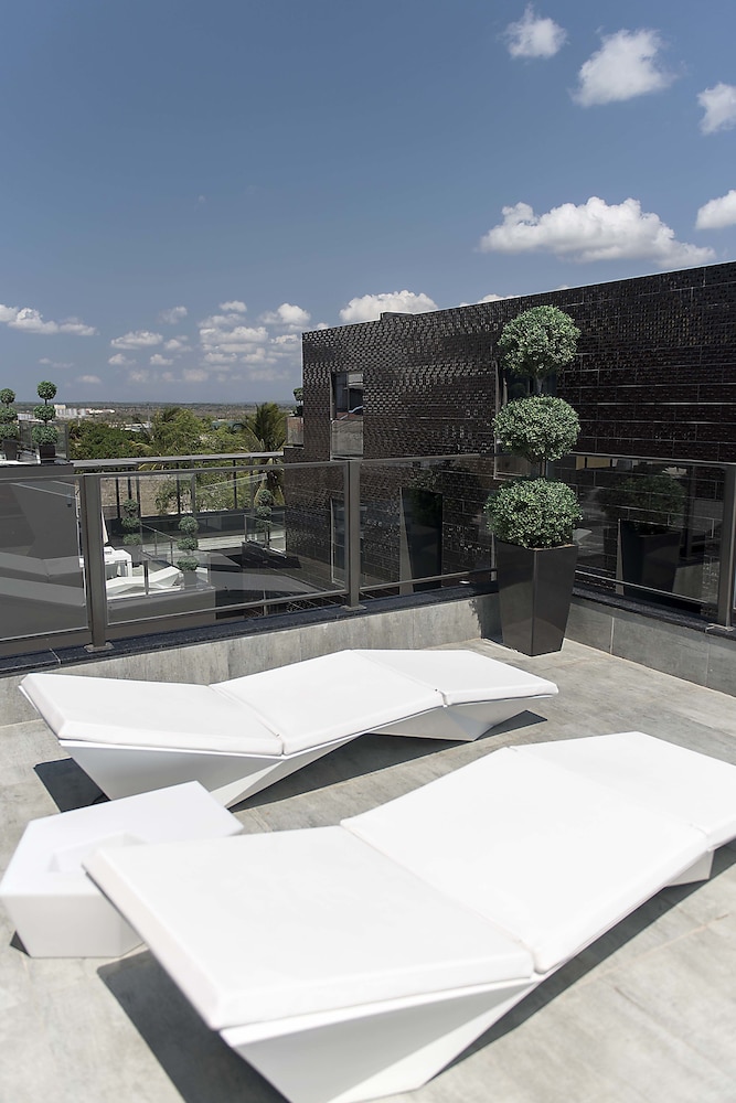 nacala plaza business design hotel
