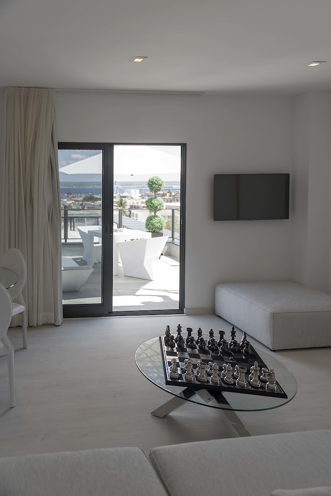 nacala plaza business design hotel