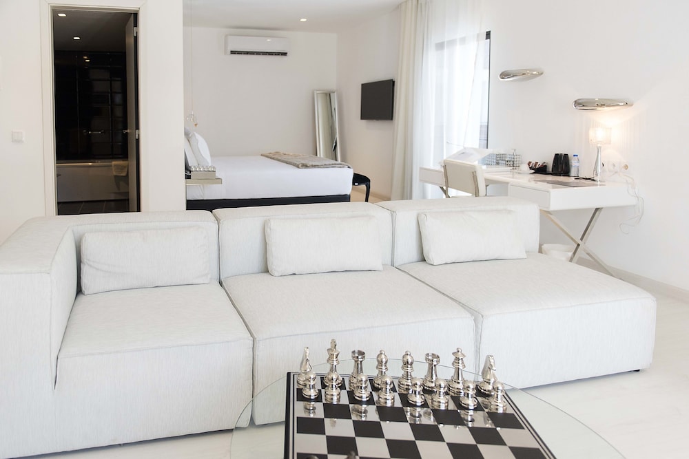 nacala plaza business design hotel