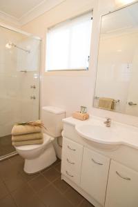 The Grapevine Motel,Near Denman Golf Course,4 star