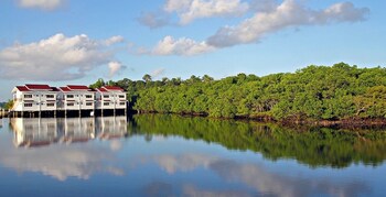 papakits marina and fishing lagoon powered by cocotel