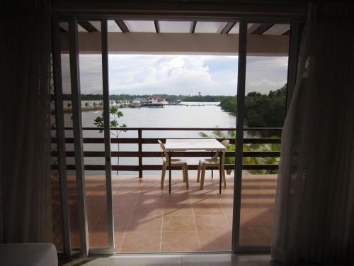 papakits marina and fishing lagoon powered by cocotel