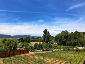 wesbert winery and guest suites