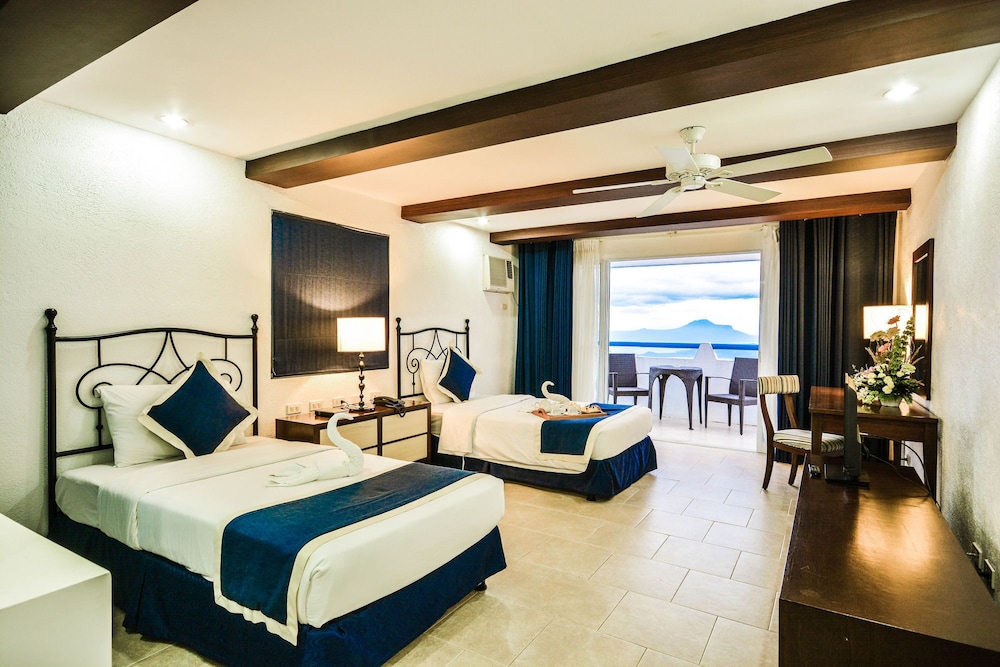 estancia resort hotel