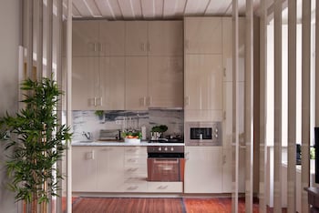 Lisbon Colours Bairro Alto Apartments,Lisbon>>Bairro Alto,4 star