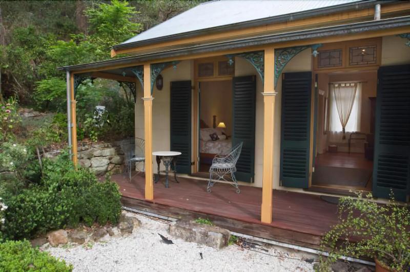 Tizzana Winery Bed & Breakfast,Ebenezer>>Colo,5 star