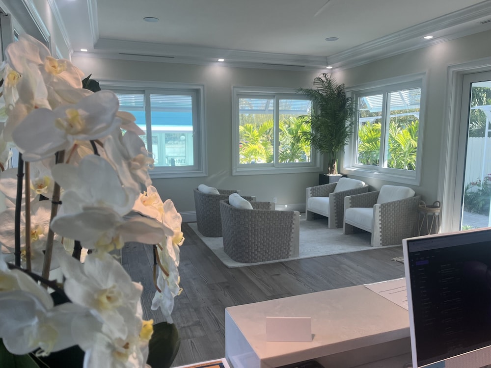 dolphin cove adults only