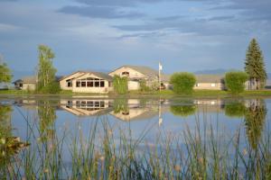 ninepipes lodge