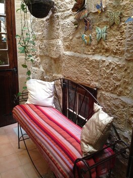 Hotel-Img