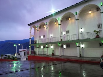 hotel marques de cima
