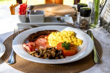 evergreen manor and spa