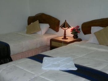 ruan mai sang ngam resort
