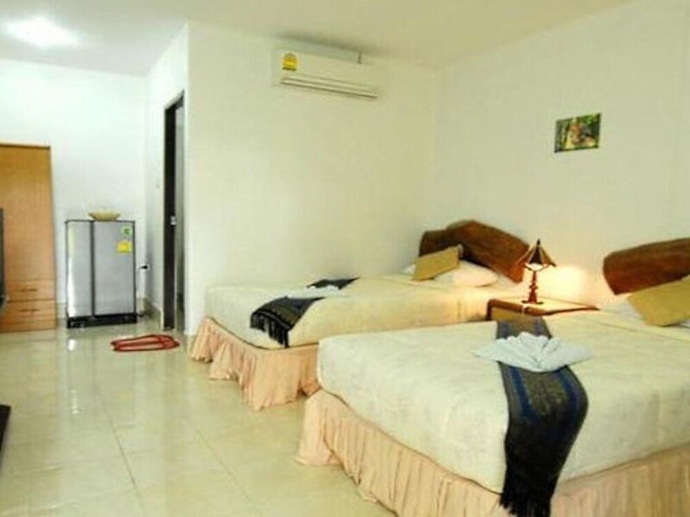 ruan mai sang ngam resort