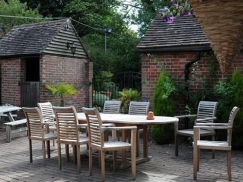 the bull on the green