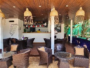 shining sand beach hotel