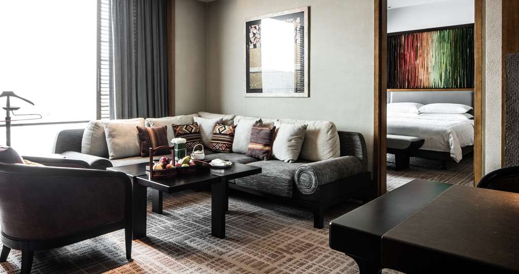 shangri la resort shangri la