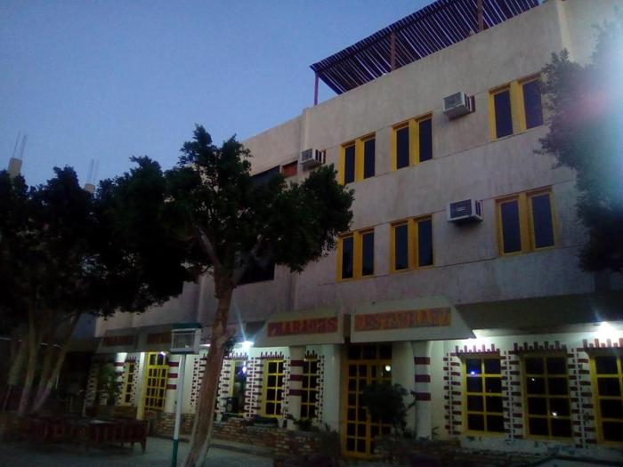 pharaohs hotel
