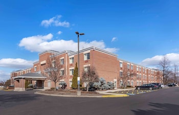 extended stay america select suites chicago westmont oak brook