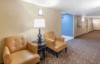 Extended Stay America Select Suites Chicago Westmont Oak Brook,Oak Brook>>Chicago,3 star