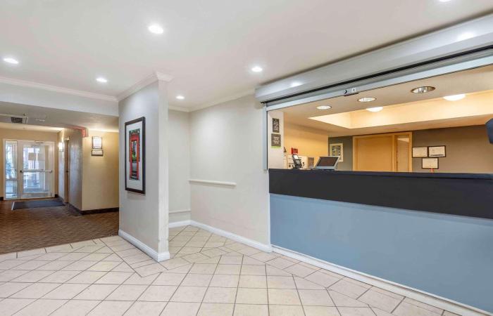 extended stay america select suites chicago westmont oak brook