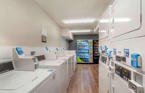 extended stay america select suites chicago westmont oak brook