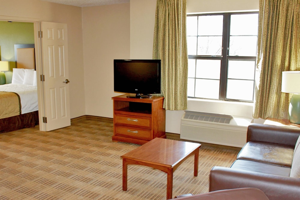 extended stay america suites cleveland westlake