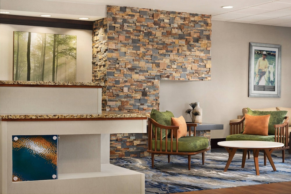 Fairfield Inn & Suites By Marriott Tupelo,Saltillo>>Lee County,3 star