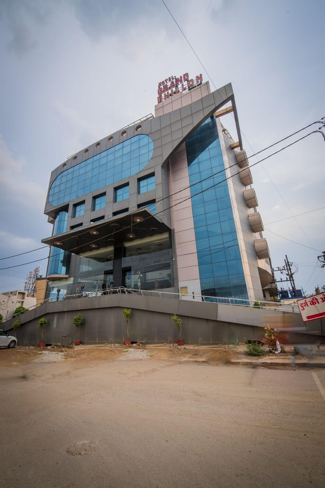 hotel grand dhillon