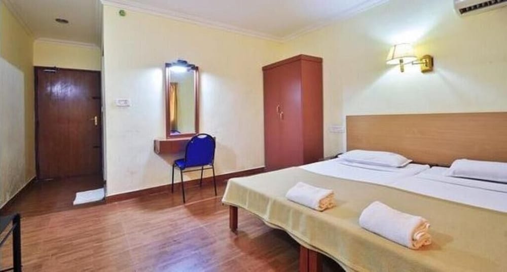 hotel srinivas