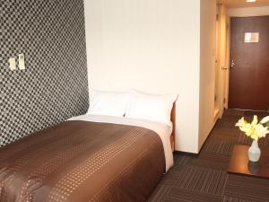 hotel live max budget tokyo hamura station