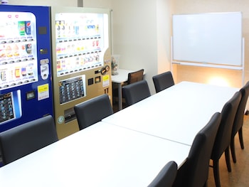 hotel live max budget tokyo hamura station