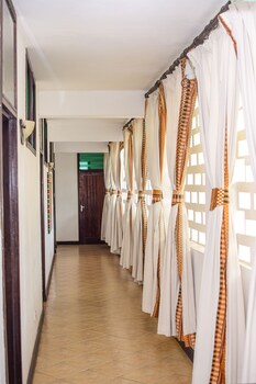 Kahama Hotel Mombasa,Mombasa>>Bamburi,3.5 star