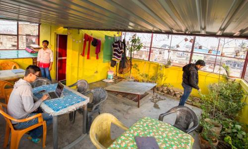 somit paying guest house