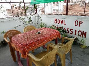 somit paying guest house