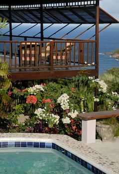 spring hotel bequia