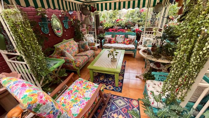 on the house bed and breakfast