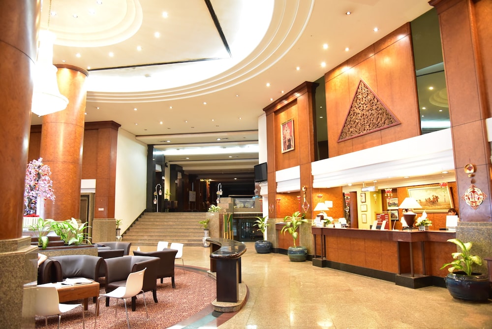 bp grand tower hotel