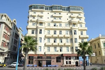 semiramis hotel