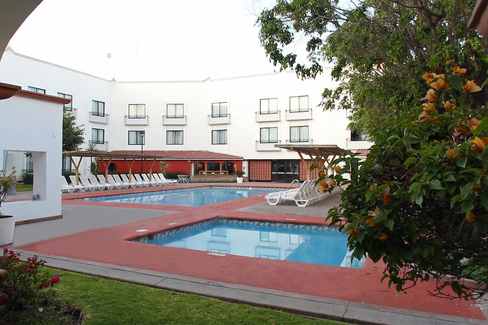 fiesta inn queretaro