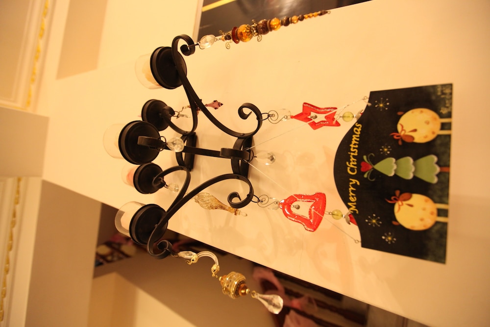 broad minded station