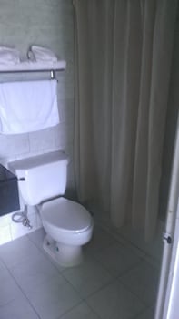 naugatuck motor lodge