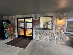 seasons motel