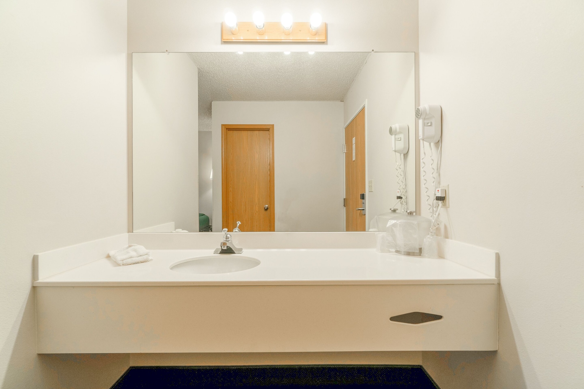 hometown inn by oyo texhoma ok