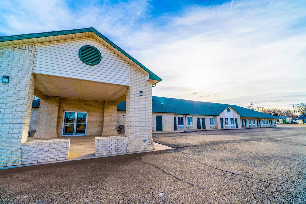 hometown inn by oyo texhoma ok