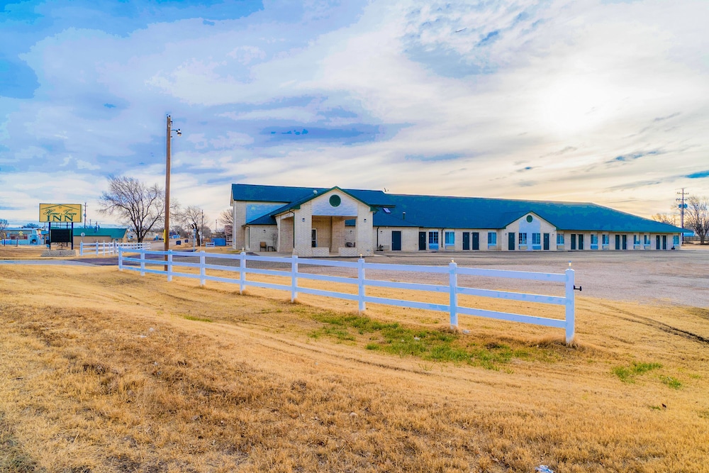 hometown inn by oyo texhoma ok