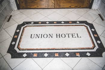 The Union Hotel,Breezewood>>Altoona,2 star