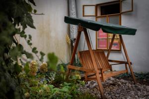 3 epoques apartments by adrez living