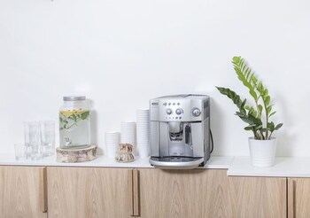 3 epoques apartments by adrez living