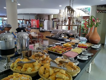 Floral Inn Family Hotel,Praia De Curuipe>>Porto Seguro,4 star
