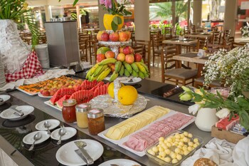 Floral Inn Family Hotel,Praia De Curuipe>>Porto Seguro,4 star